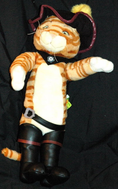 Puss in Boots from Shrek 2 DeamWorks L.L.C. Plush Figure Bendable