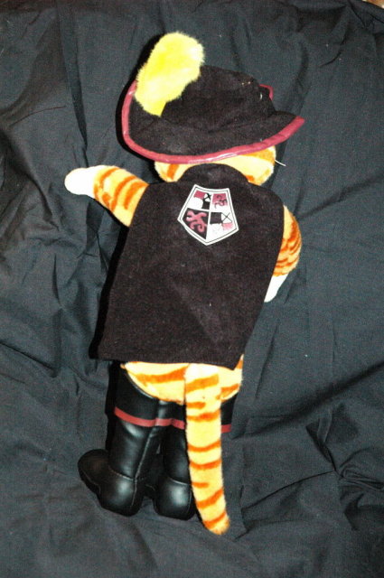 Puss in Boots from Shrek 2 DeamWorks L.L.C. Plush Figure Bendable