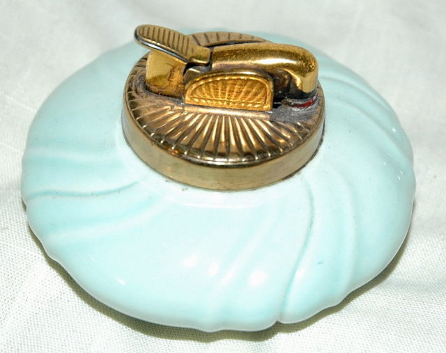 Evans table lighter