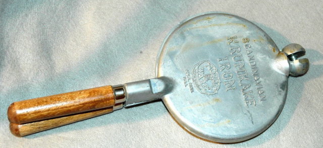 Scandinavian Krumkake Iron Nordic Ware