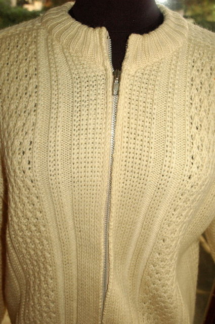 IRISH FISHERMAN ARAN KNIT SWEATER by Lakeland 100% Pure New Wool Zip up Cardigan