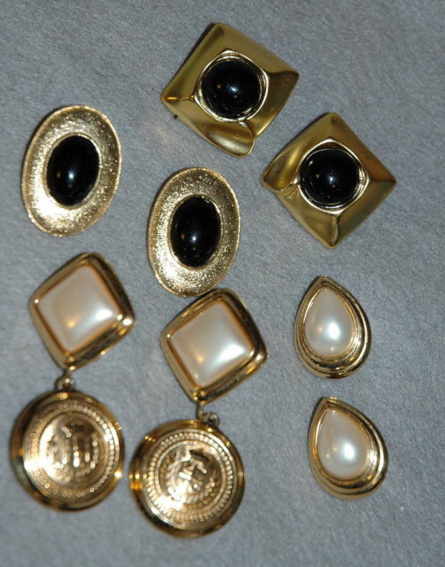 4 pairs of clip on earrings