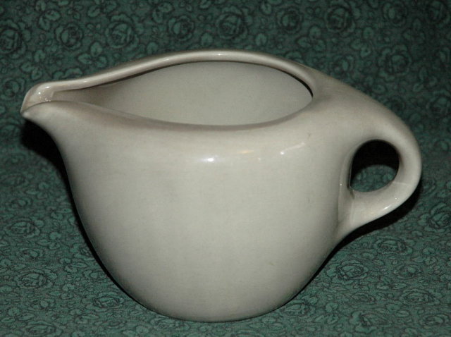 Russel Wright China Iroquois Oyster Pitcher **PRICE REDUCTION! ***