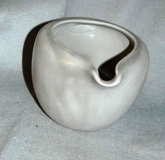 Russel Wright China Iroquois Oyster Pitcher **PRICE REDUCTION! ***