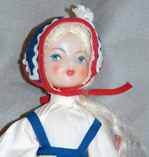 Vintage Dancing Scandinavian Girl Doll * PRICE REDUCED *
