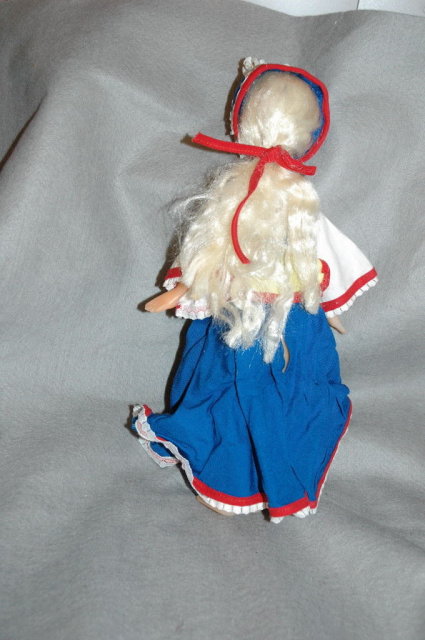 Vintage Dancing Scandinavian Girl Doll * PRICE REDUCED *