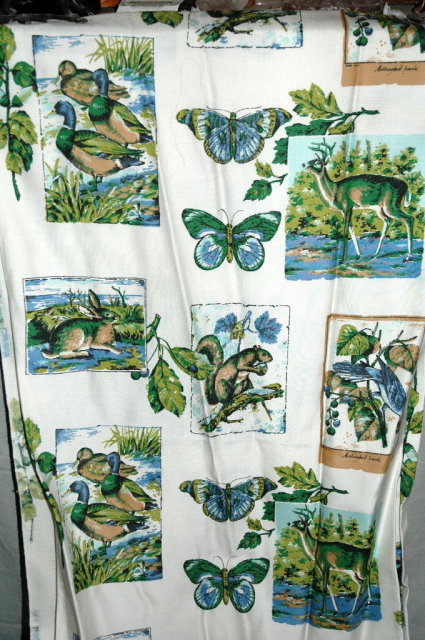 17 yds Vintage Wildlife Print Drapery Fabric PRICE REDUCTION *