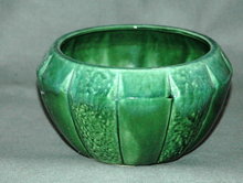 Nice Green USA Pottery Melon shaped bowl