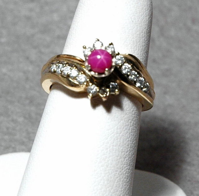 14K Gold Star Ruby Ring with 16 Diamonds