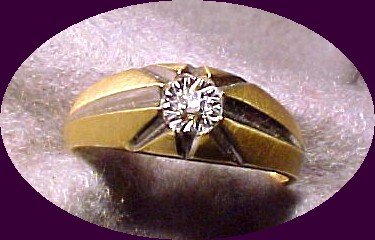 Star Setting 10K gold Diamond Ring ( signed)