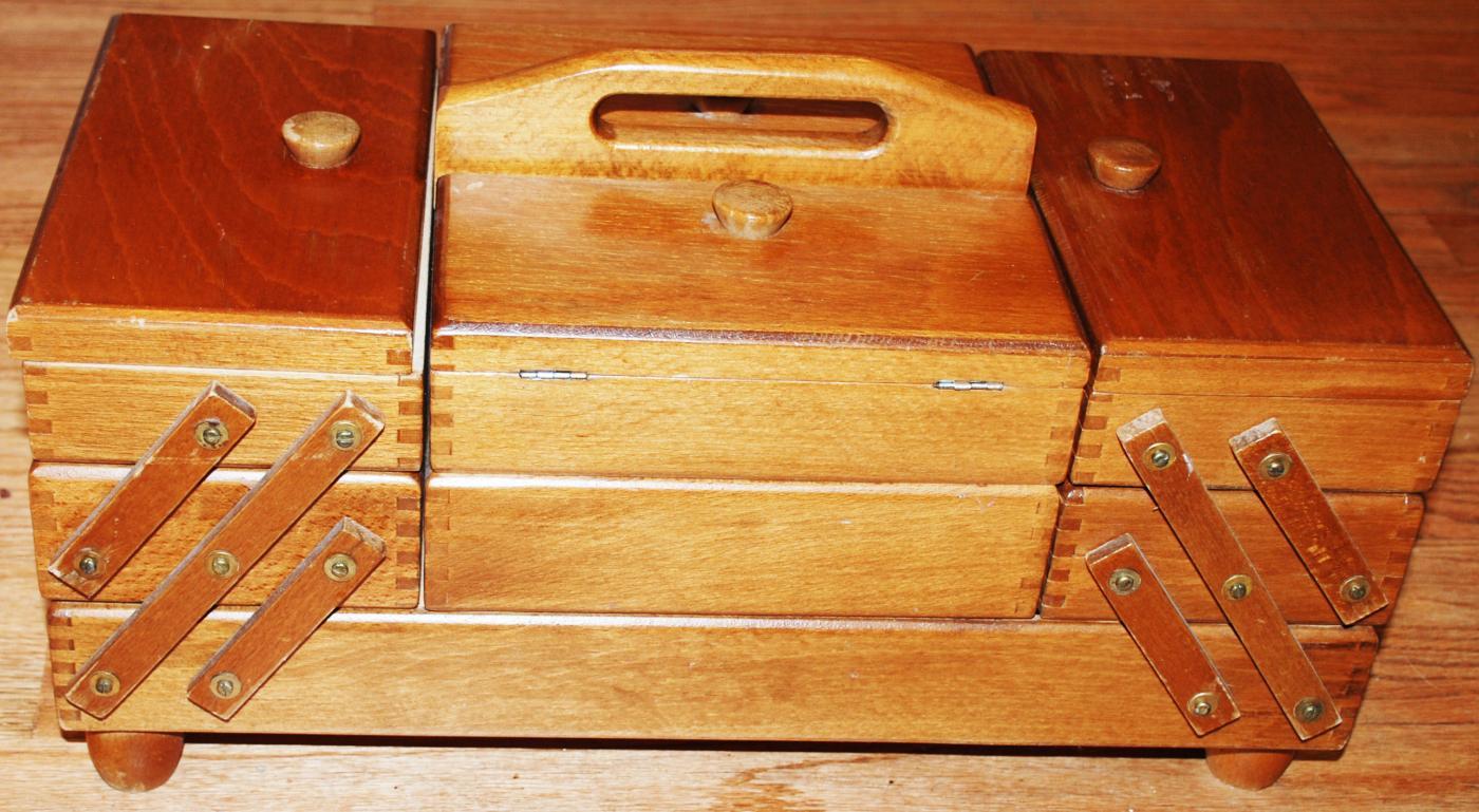Large VINTAGE FOLD OUT ACCORDION WOOD SEWING BOX