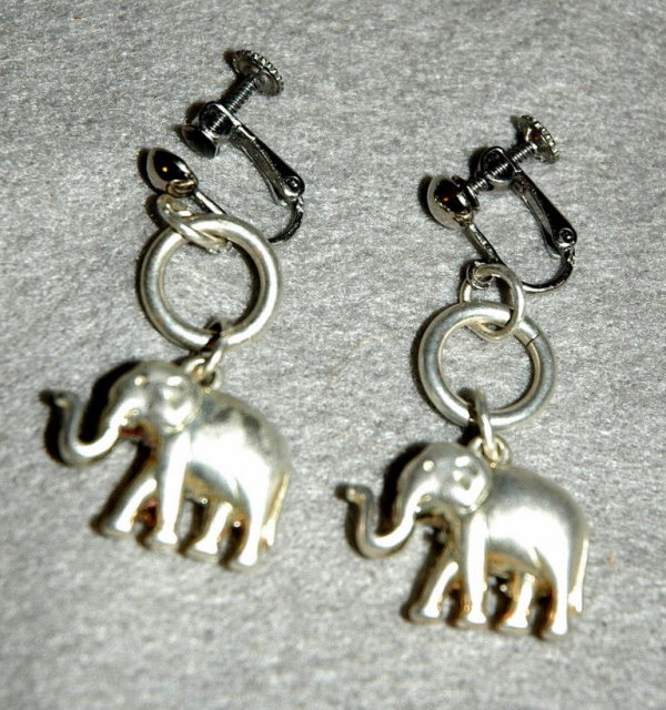 Silver 3d elephant charm screw back dangle earrings