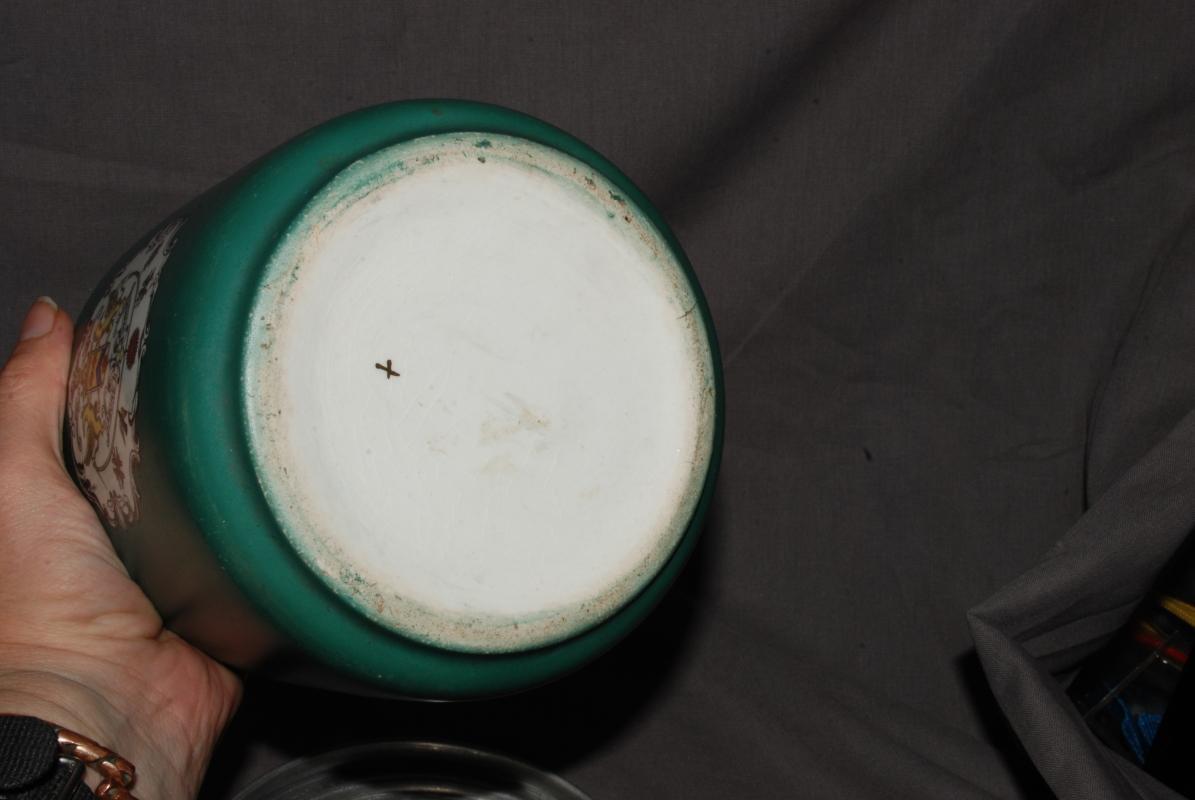 ANTIQUE 19C COAT OF ARMS IMPERIAL CUBE CUT CIGAR TOBACCO JAR Green PORCELAIN