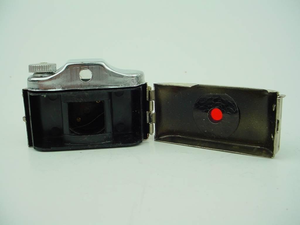 1970's Subminiature Spy Miniature Novelty Camera Made in Hong Kong,