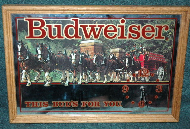 BUDWEISER BEER BAR CLYDESDALE MIRROR CLOCK