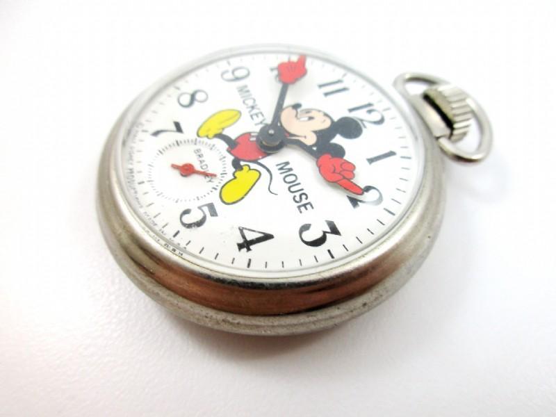 Disney Bradley Mickey Mouse Collectible Pocket Watch.