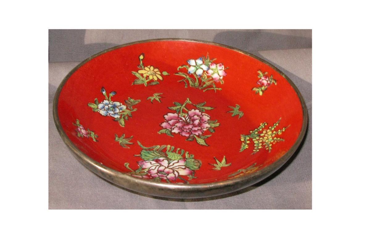 Japanese Porcelain Bowl, Plate in Silver Frame, Tomato Red with Flowers Decorated in Hong Kong
