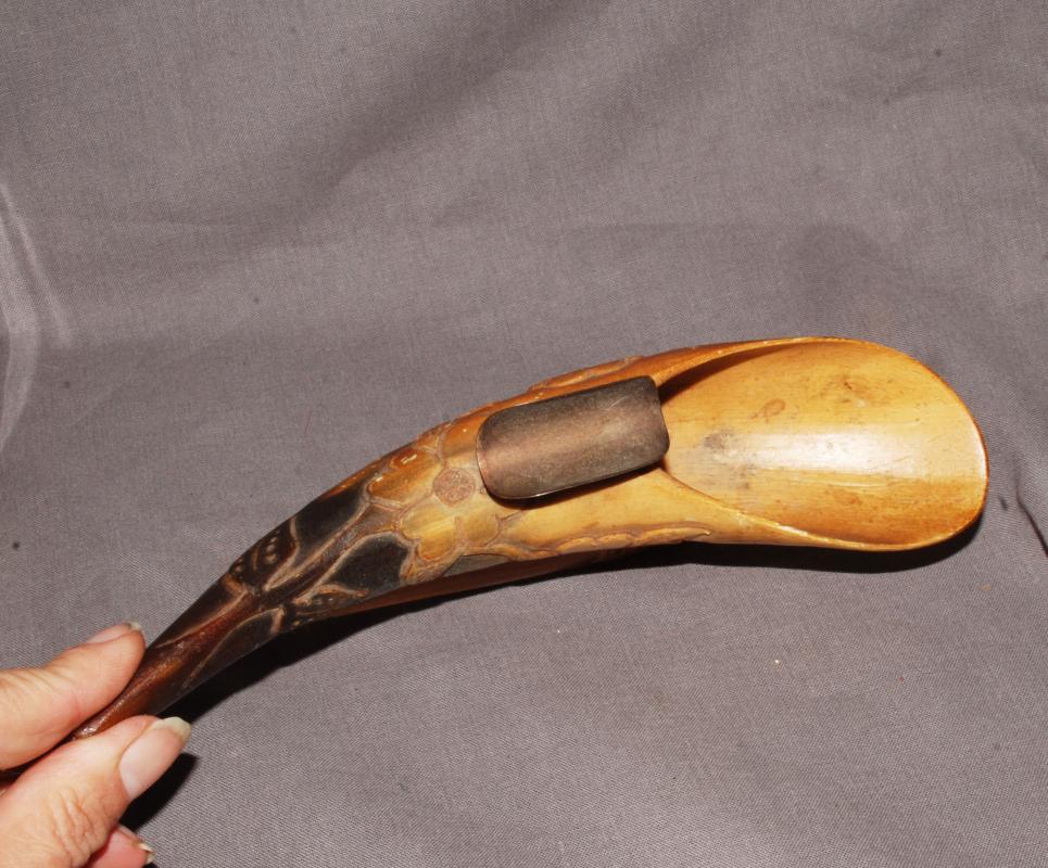Vintage Hand Carved Bull Horn Ashtray for Cigars