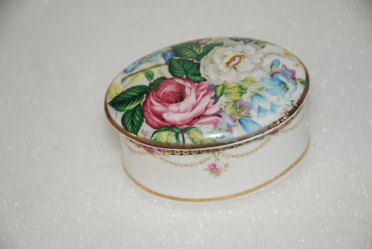 Summer Memories Trinket Box by Crownford Giftware Roses