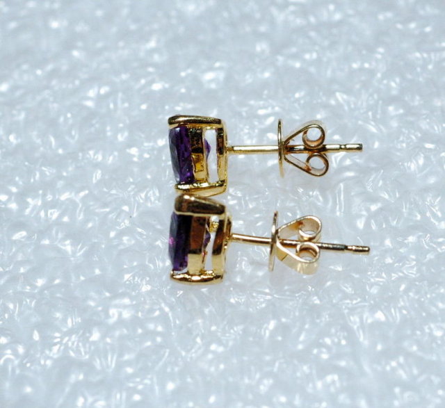 18k Gold & Violet Iolite Heart Earrings