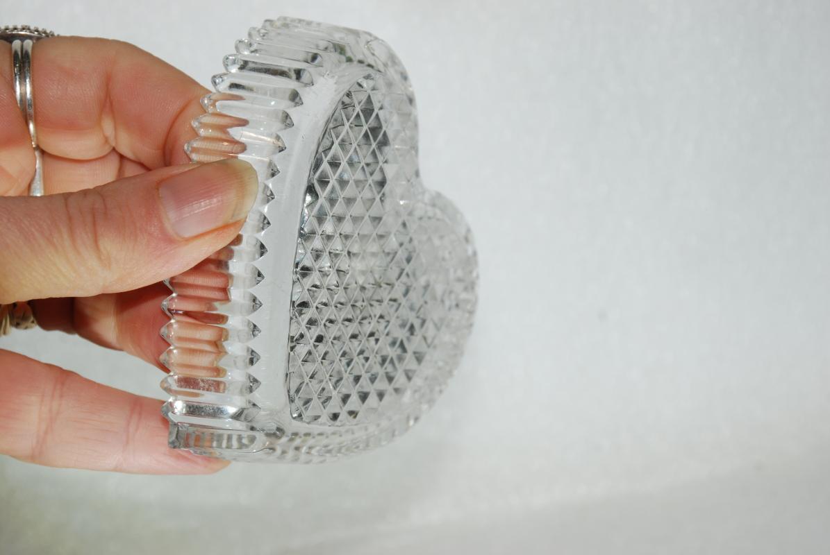 Crystal Heart Dish Hoya Cooperation, Made in Japan, Nut, Mint or Trinket Dish