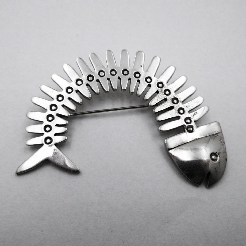 TAXCO Modernist Large Sterling Curved Fish Skeleton Brooch
