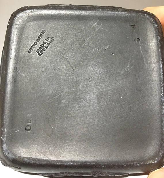 RARE WEDGWOOD BLACK BASALT JASPERWARE SQUARE LIDDED BOX