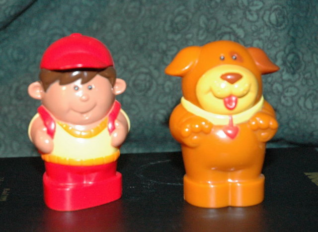 Fisher Price? Hard Plastic not so Little People set