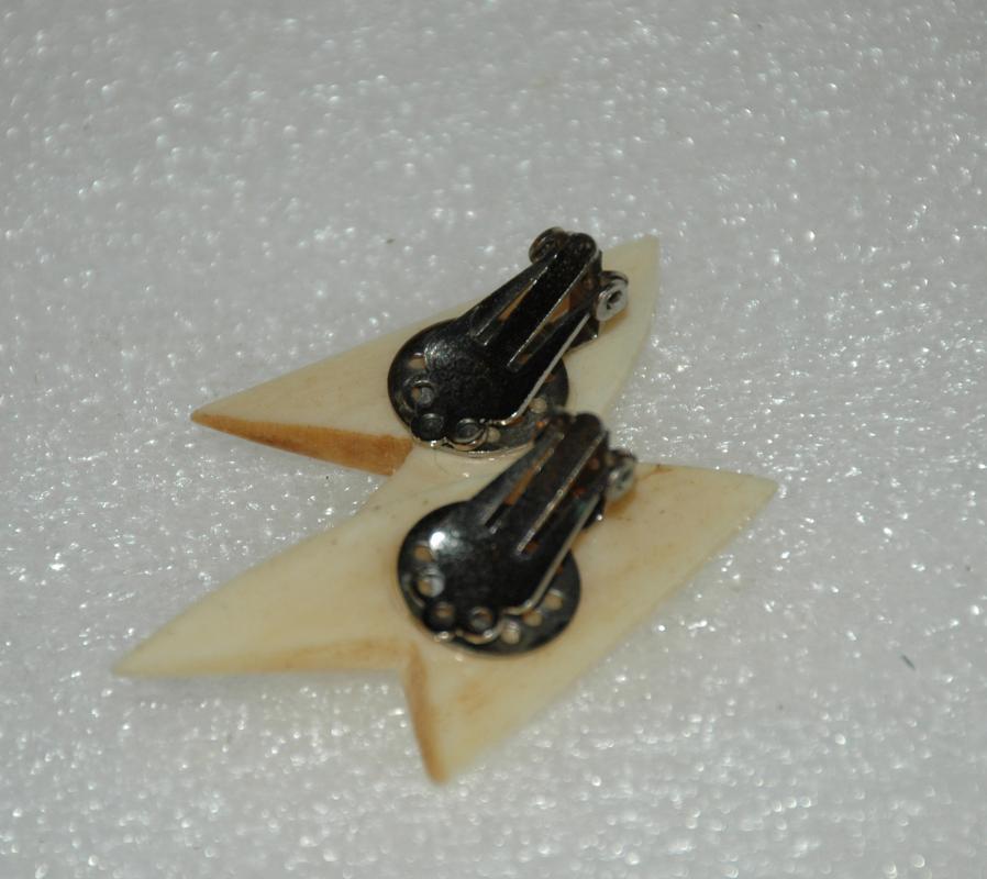 Modernist Clip On Earrings of Bone Ivory