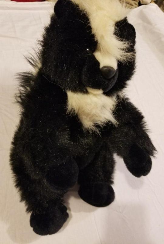 RARE VINTAGE PLUSH CREATIONS INC STUFFED ANIMAL SKUNK 19