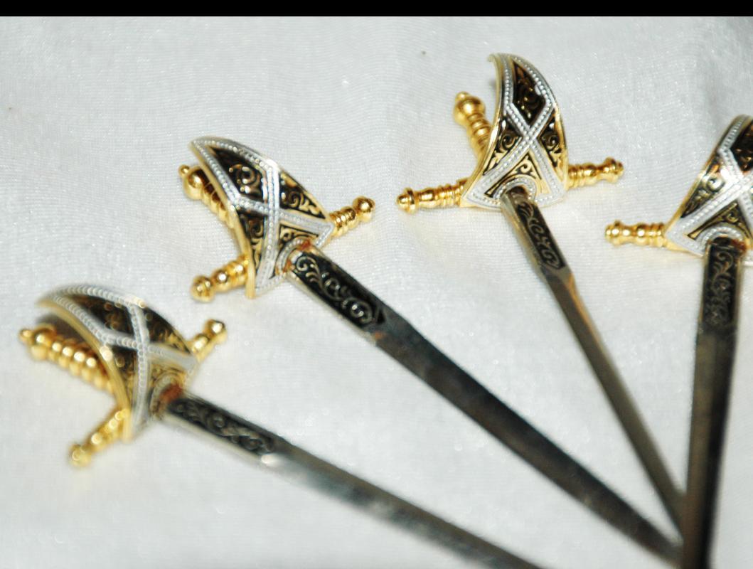DAMASCENE SPANISH SWORDS HORS D'OEUVRE COCKTAIL APPETIZER 4 SWORD PICK BAR SET