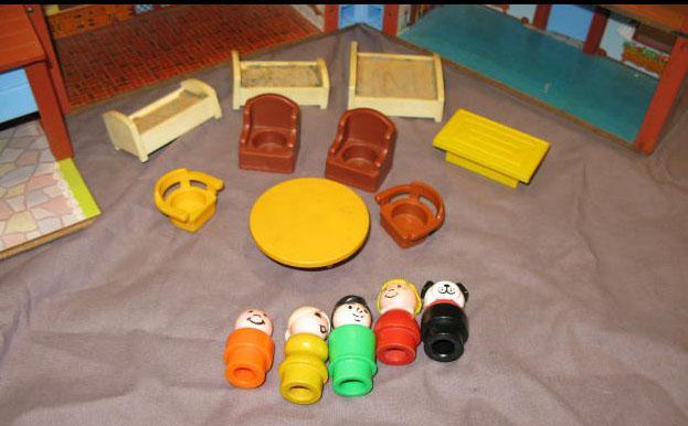 Vintage Fisher Price House Vintage Little People Playset Toy Play Family Tudor House #952