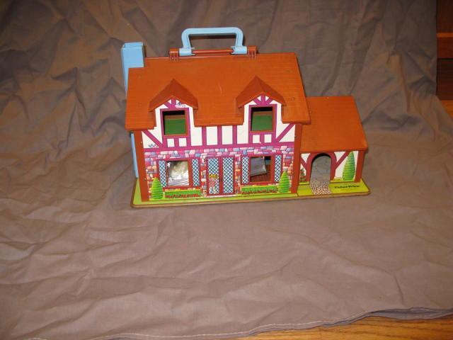 Vintage Fisher Price House Vintage Little People Playset Toy Play Family Tudor House #952