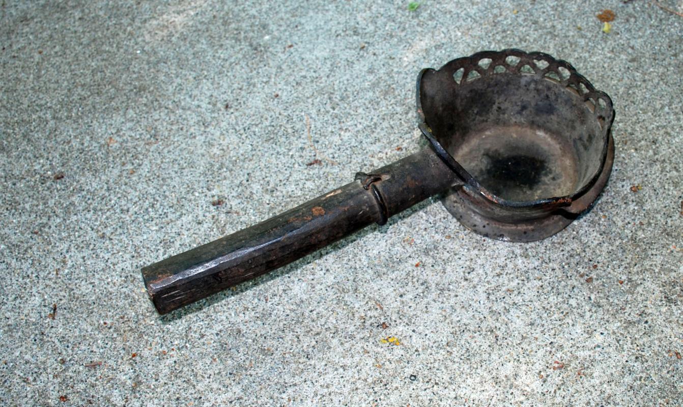 Large Antique Chinese Pan Silk Pan Iron Open Coal Bronze 18th c. Reticulated Top Edge
