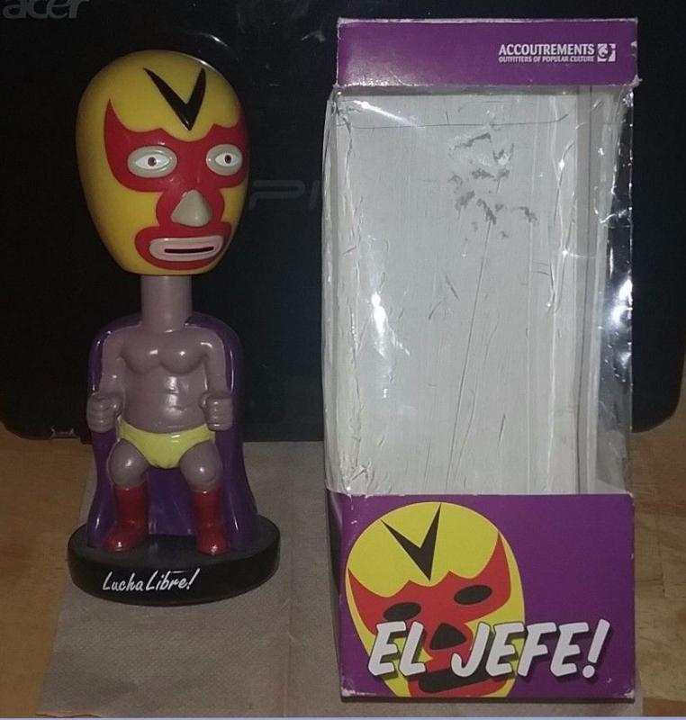 Mexican Lucha Libre El Jefe! Bobblehead Nodder Wrestler New old Stock in box 1999