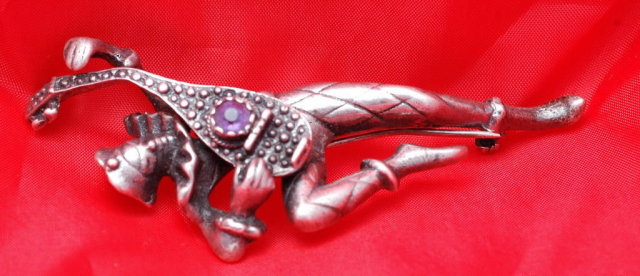 Sterling Amethyst Harliquin Mandolin PIN 30 gms