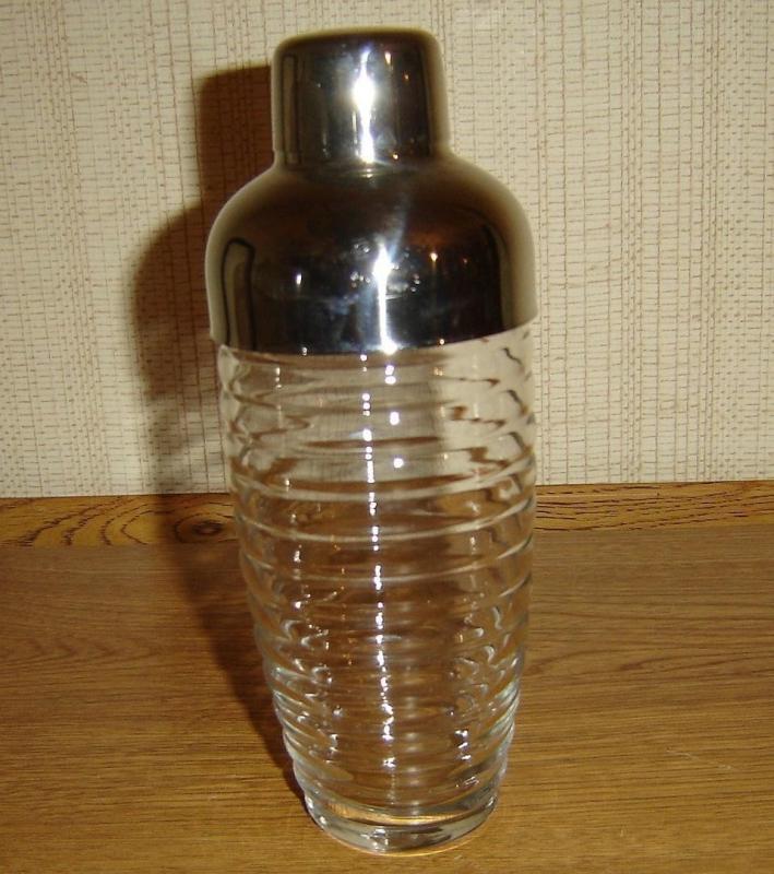 VINTAGE ANCHOR HOCKING CLEAR BEEHIVE RIBBED GLASS COCKTAIL SHAKER WITH STAINLESS LID 8