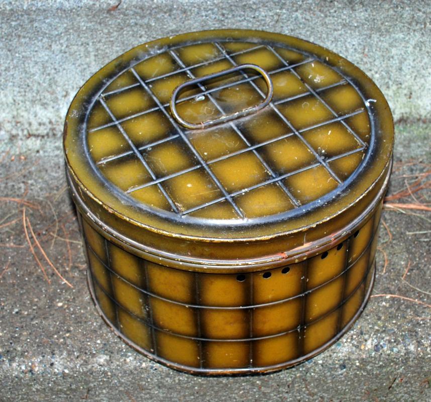 Antique Cakes Tin, Safe Telette Made in England, Olive Green Plaid Squares