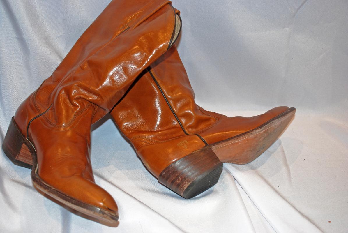 Frye Boots men's size 10EE, Western Style Cowboy
