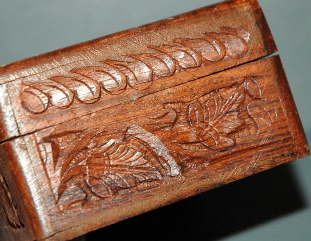 Carved Wood Maple Leaf Tramp Art Trinket or Card Box