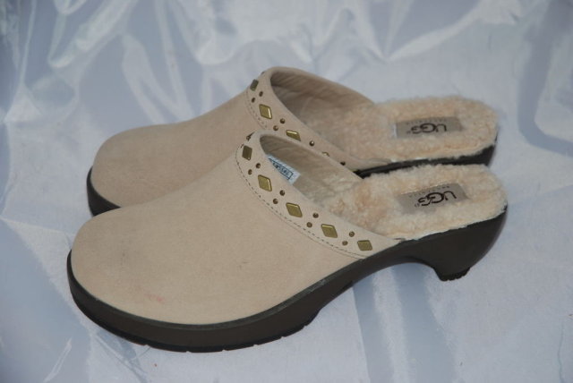 Ugg Clogs 7.5 New Condition Shearling Lined Brass Details