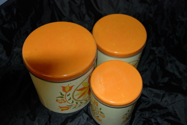 Decoware 3 pc Tin Kitchen Canisters RETRO *Price Reduced!*