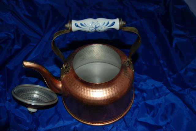 Hand Hammered Copper Tea Kettle with Delft
