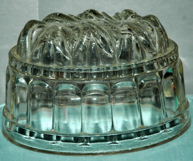 Old Depression Glass Jello or Gelalin Mold