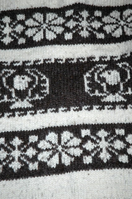 Genuine Canadian Cowichan Indian Sweater 100% Hand Spun Wool with Registration number