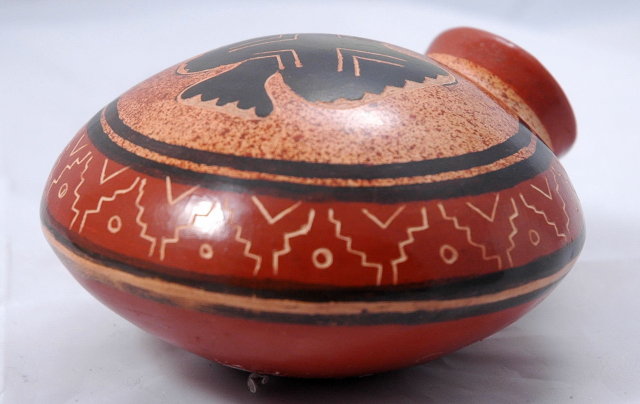 Signed Costa Rica Chorotega Guaitil Pottery , reclining vase * PRICE REDUCTION!*