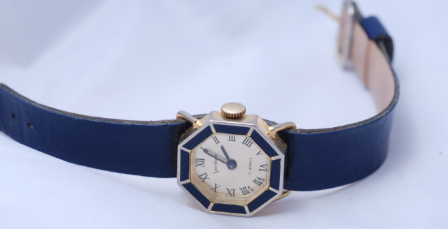 Vintage Vendome 17 Jewels Watch - Ladies
