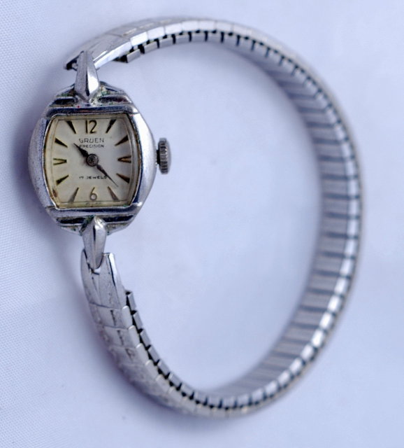 Vintage Ladies Guen Precision 17 jewel watch