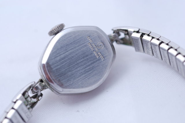Vintage Ladies Guen Precision 17 jewel watch