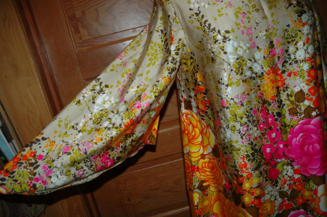 Swing Dress size Med Brightly Colored - Vintage Retro 60's